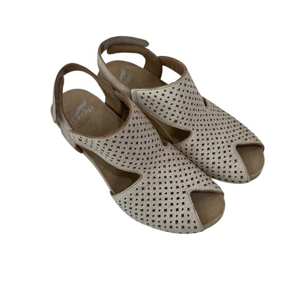 Dansko Beige Leather Perforated Slingback Sandals Wood-Look Block Heel SZ 36 - Picture 13 of 16